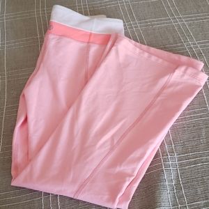 Lululemon pink work out pants